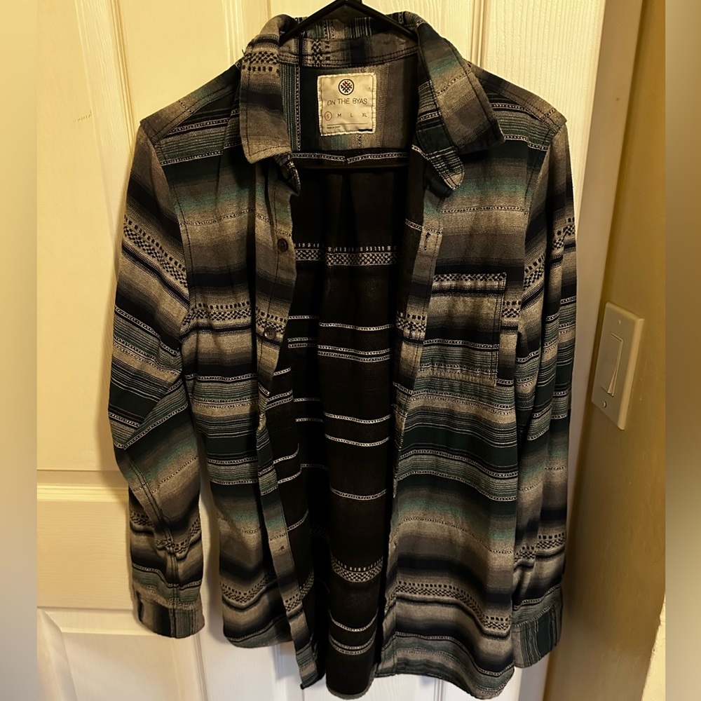 Men’s button down long sleeve